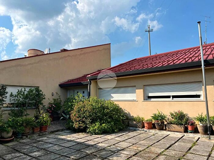 Casa con 5 locali in vendita in Via Martignago, Ome