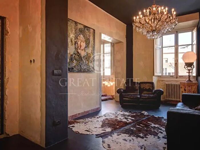 Appartamento con 6 locali in vendita in Via Leone Leoni, Arezzo