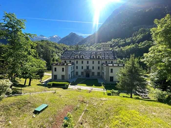 Appartamento monolocale in vendita in Premia