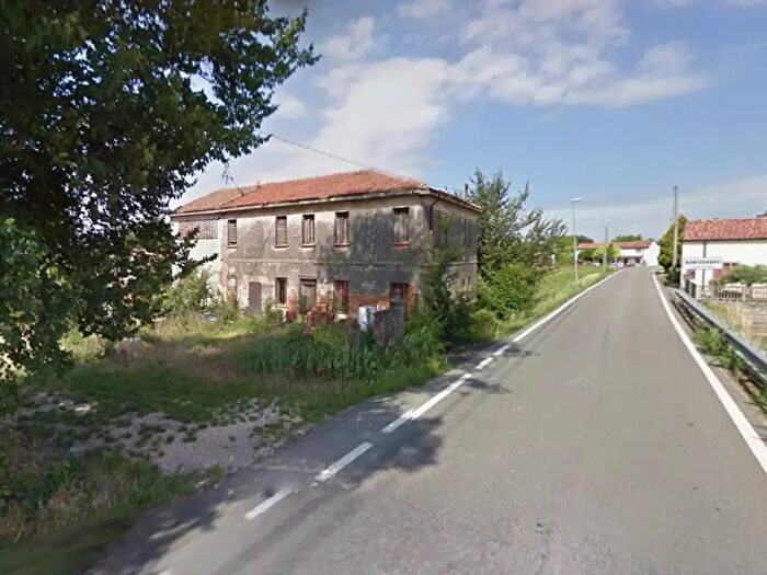 Casa con 10 locali in vendita in Sorga'