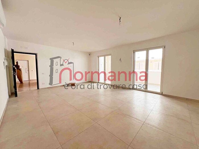 Appartamento trilocale in affitto in Via Filippo Saporito, Teverola