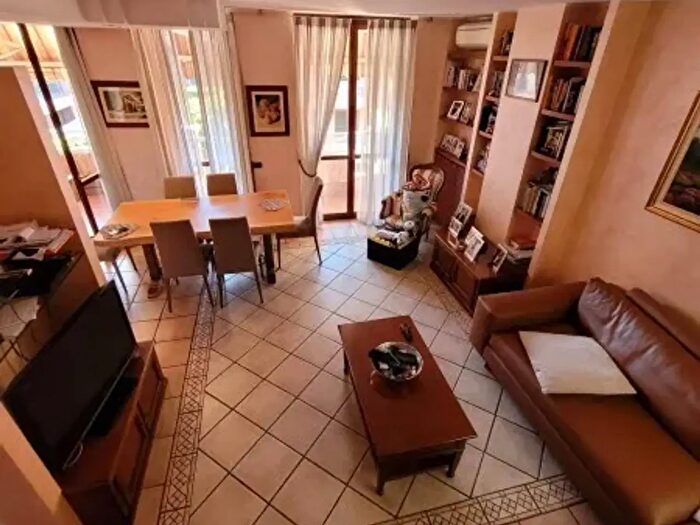 Appartamento con 5 locali in vendita in Buccinasco