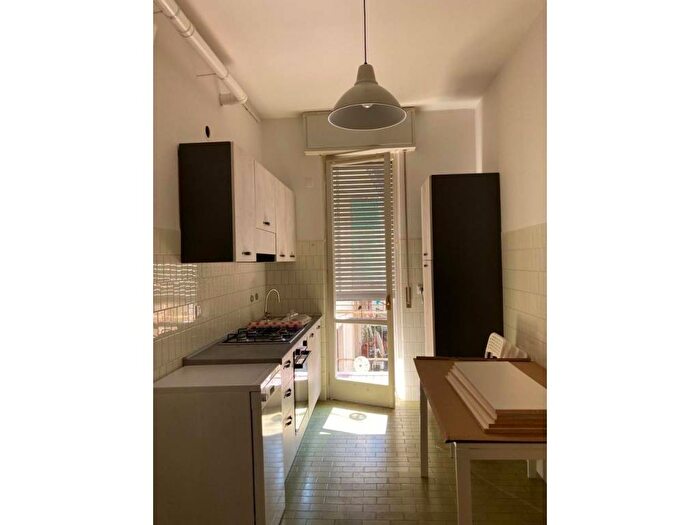 Appartamento con 5 locali in affitto in Via Scalabrini, Politecnico Scalabrini, Piacenza