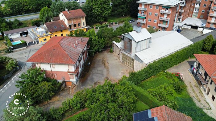 Casa con 12 locali in vendita in Via Vittorio Veneto, Villanova DAsti