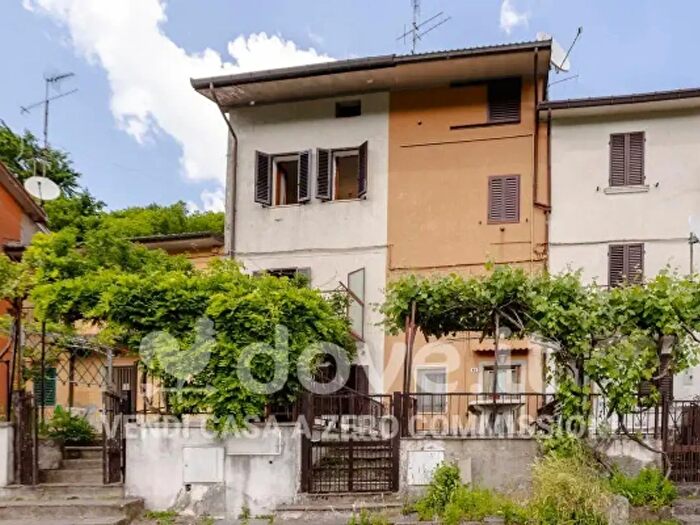 Casa bilocale in vendita in Via Rasora, Castiglione Dei Pepoli