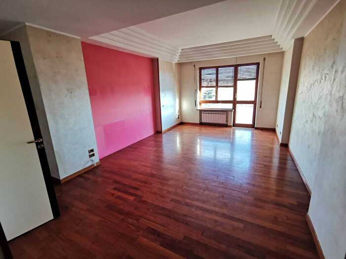 Appartamento quadrilocale in affitto in Viale dei Bizantini, Sala, Catanzaro