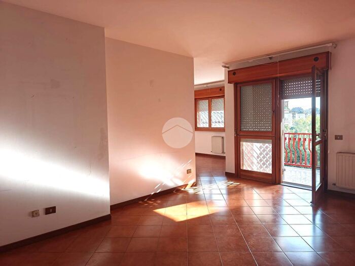 Appartamento quadrilocale in vendita in Via Berna, Roma