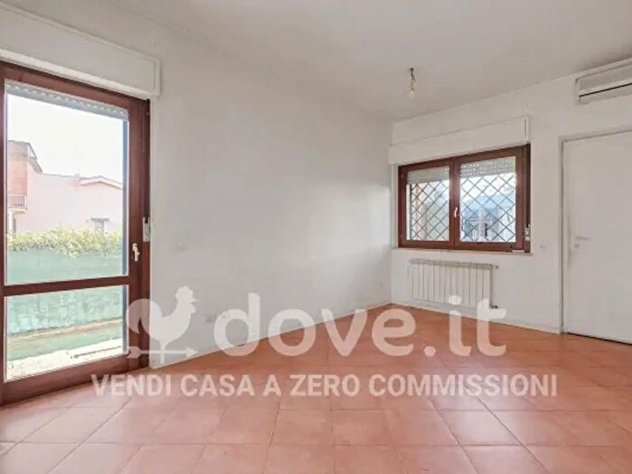 Appartamento trilocale in vendita in Via Guglielmo Quattrucci, Grottaferrata