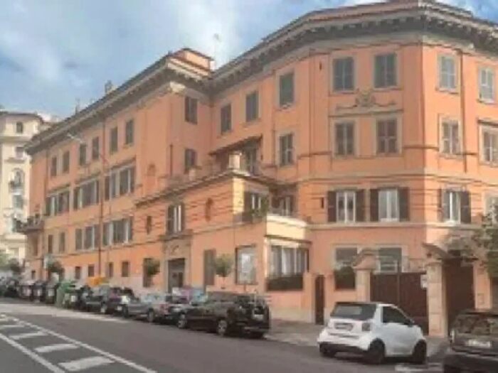 Appartamento con 5 locali in vendita in Viale Bruno Buozzi, Roma