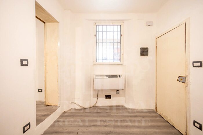 Appartamento bilocale in vendita in Via Fondazza, Bologna