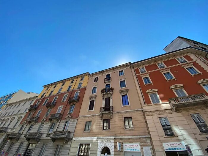 Appartamento bilocale in affitto in Via Adige, Milano