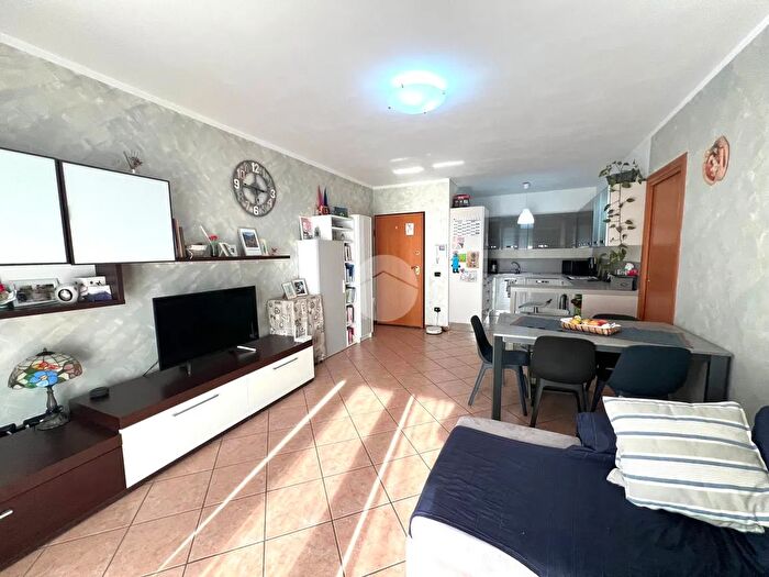 Appartamento trilocale in vendita in Via Pedenaga, Rodengo Saiano