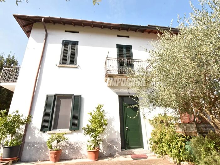 Appartamento con 5 locali in vendita in Fino Mornasco