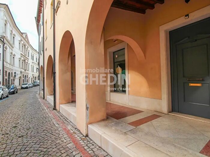 Appartamento con 5 locali in vendita in Conegliano