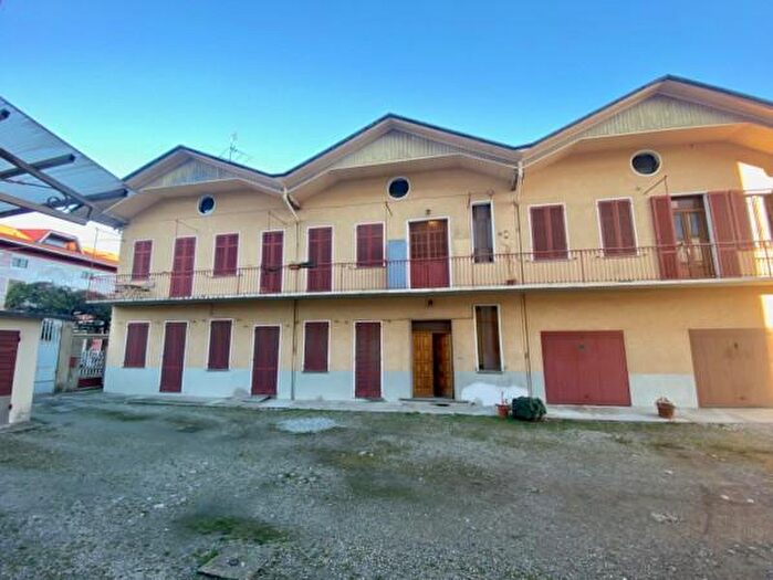 Appartamento con 5 locali in vendita in Via Padre Mauro Antoniotti, Biella