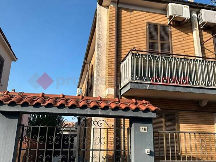 Appartamento trilocale in affitto in Via L'aquila, Pavona, Albano Laziale