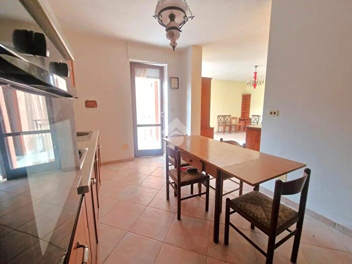 Appartamento trilocale in vendita in Piazza Gianni Rodari, Gassino Torinese