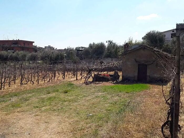 Casa trilocale in vendita in Via Osteria del Finocchio, Roma
