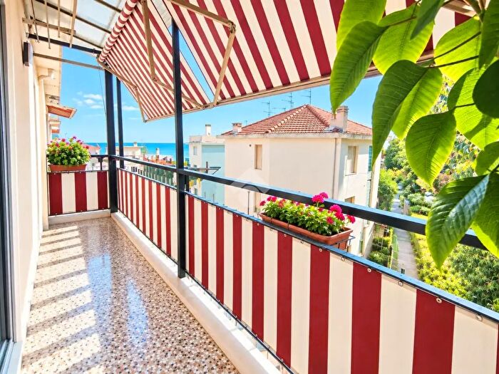 Appartamento quadrilocale in vendita in Via Aurelia Ponente, Taggia