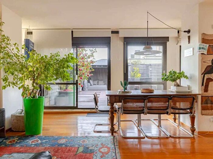 Appartamento trilocale in affitto in Viale Andrea Palladio, Stadio, Verona