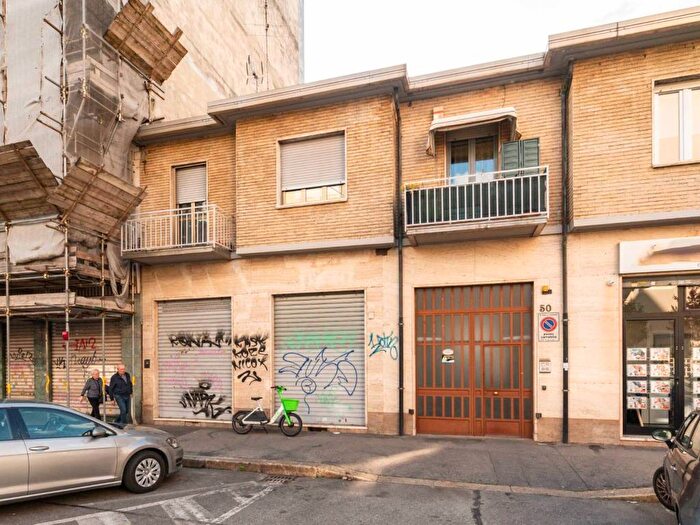 Appartamento bilocale in affitto in Via Genova, Nizza Millefonti, Torino