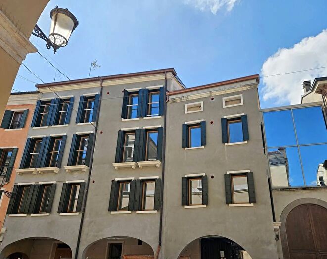 Appartamento trilocale in vendita in Zona Savonarola Ponte Molino Padova, Padova