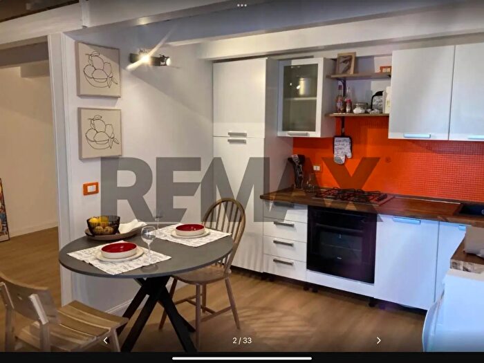 Appartamento trilocale in affitto in Via Francesca Corso, Catania