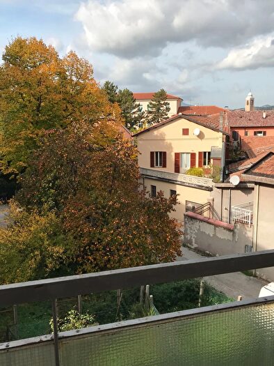 Appartamento con 6 locali in vendita in Via Serraloggia, Fabriano