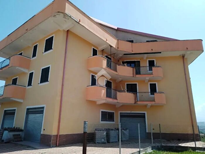 Appartamento con 6 locali in vendita in Via Rivotesi, Marano Principato