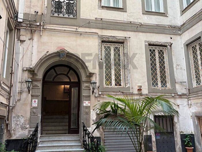 Appartamento trilocale in affitto in Viale Gramici, Mergellina Piedigrotta, Napoli