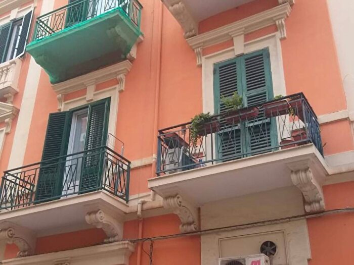 Appartamento trilocale in affitto in Via Gorizia, Borgo, Taranto