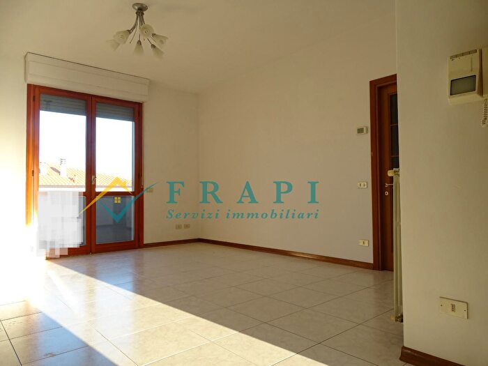 Appartamento con 5 locali in vendita in Agliana