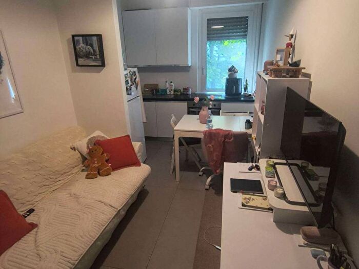 Appartamento bilocale in affitto in via Lazzaro Papi, Porta Romana Medaglie d'Oro, Milano