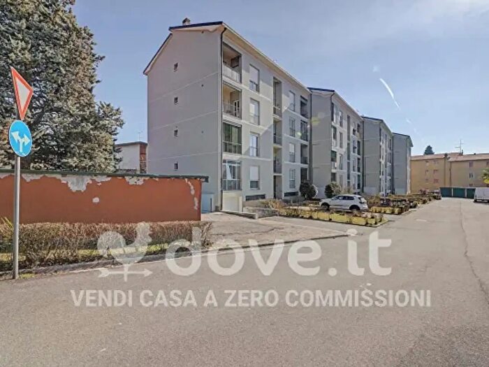 Appartamento trilocale in vendita in Via Alfredo Oriani, Varese