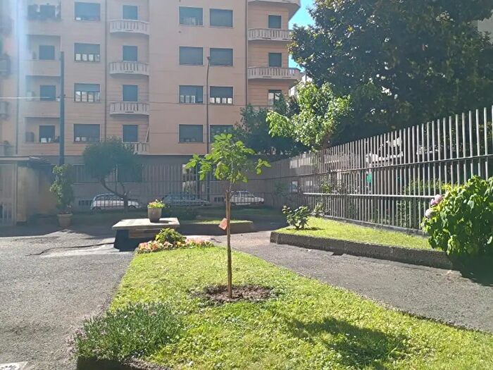 Appartamento bilocale in vendita in Via Genova, Torino