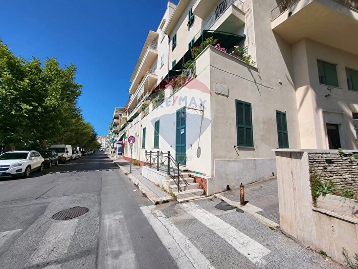 Appartamento quadrilocale in vendita in Anzio