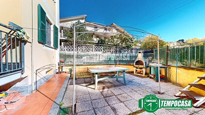 Appartamento trilocale in vendita in Via Antica di Genova, Novi Ligure