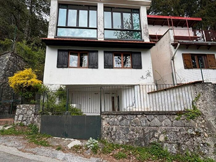 Casa con 5 locali in affitto in Strada delle Pendici, Vico Equense