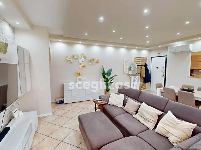 Appartamento trilocale in vendita in Viale San Giovanni Bosco, Roma