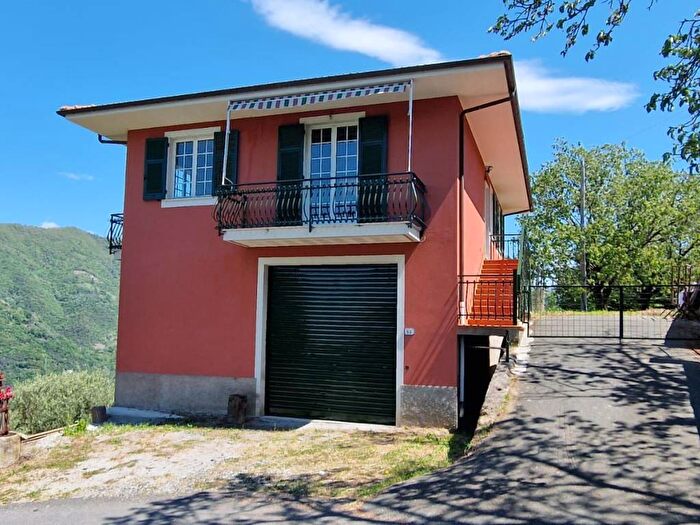 Appartamento con 5 locali in affitto in Via Monte San Giacomo, Cogorno