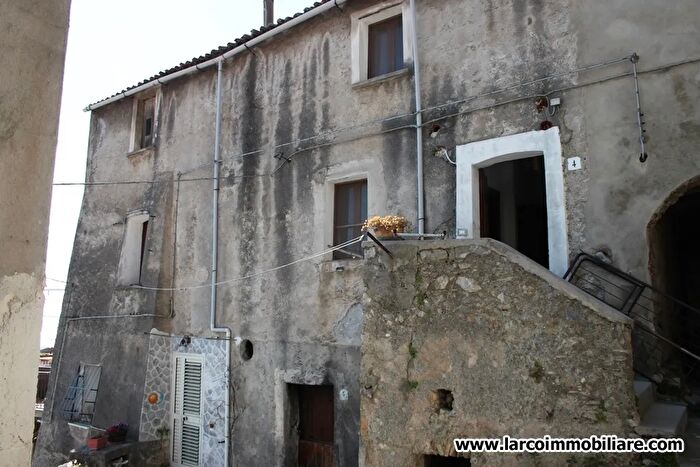 Casa quadrilocale in vendita in Via Sabotino Santa Domenica Talao Cosenza, Santa Domenica Talao