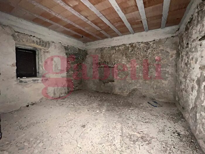 Casa quadrilocale in vendita in Strada Provinciale Piedimonte Snc, Faicchio