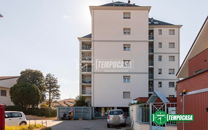 Appartamento trilocale in vendita in Via Quintino Sella, Busto Arsizio