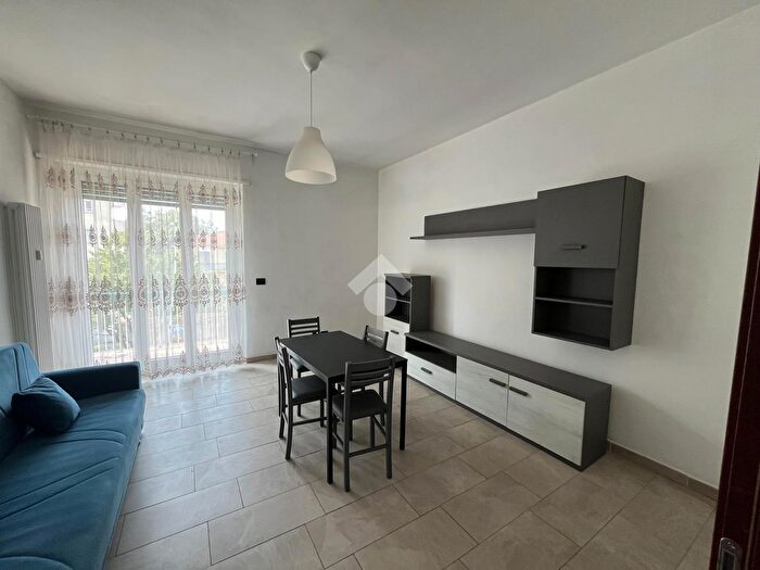 Appartamento quadrilocale in vendita in Via Castellamonte, Banchette