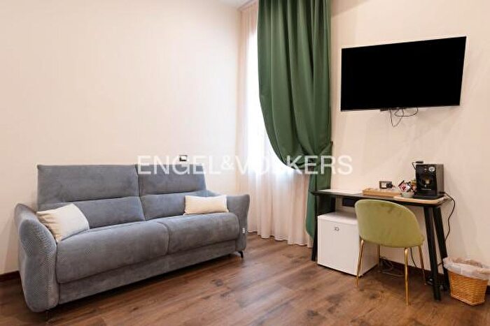 Appartamento con 6 locali in vendita in Via Saragozza, Bologna