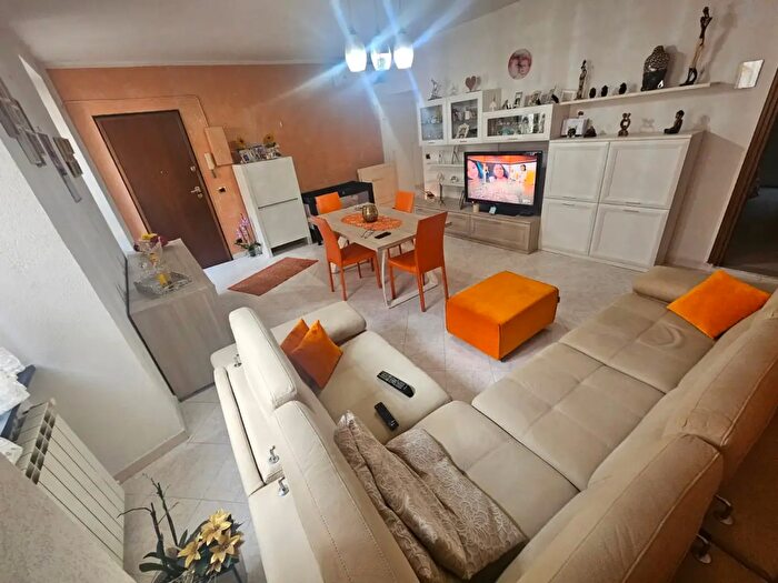 Appartamento con 6 locali in vendita in Ventimiglia