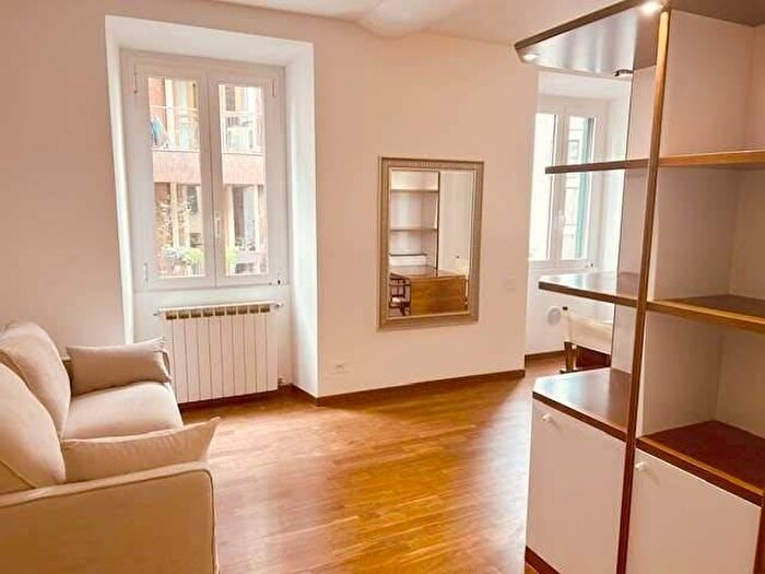 Appartamento bilocale in affitto in Corso Garibaldi, Lanza, Milano