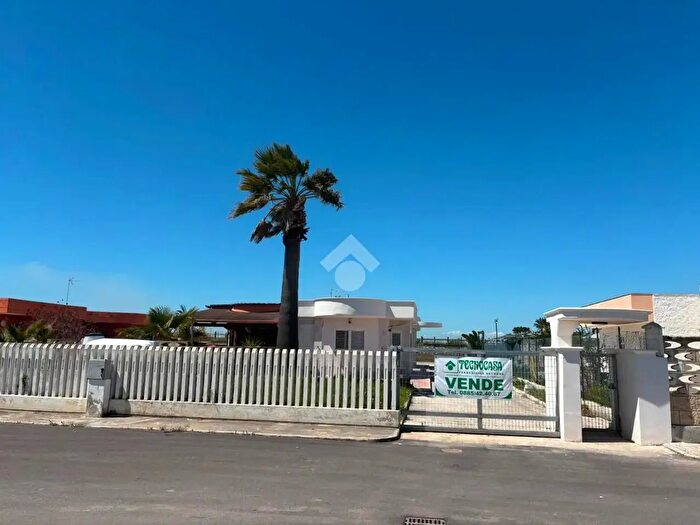 Casa quadrilocale in vendita in Viale Azzurro, Manfredonia