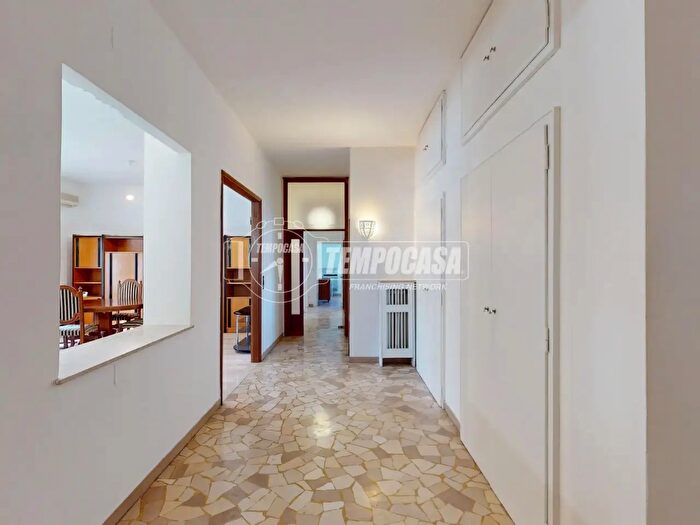 Appartamento quadrilocale in vendita in Via Martiri di Belfiore, Carpi