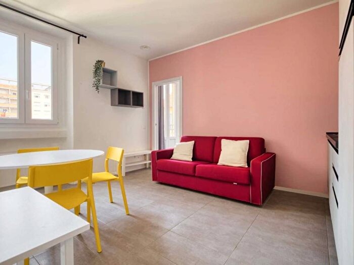 Appartamento bilocale in affitto in Via Cristoforo Gluck, Cascina dei Pomi, Milano